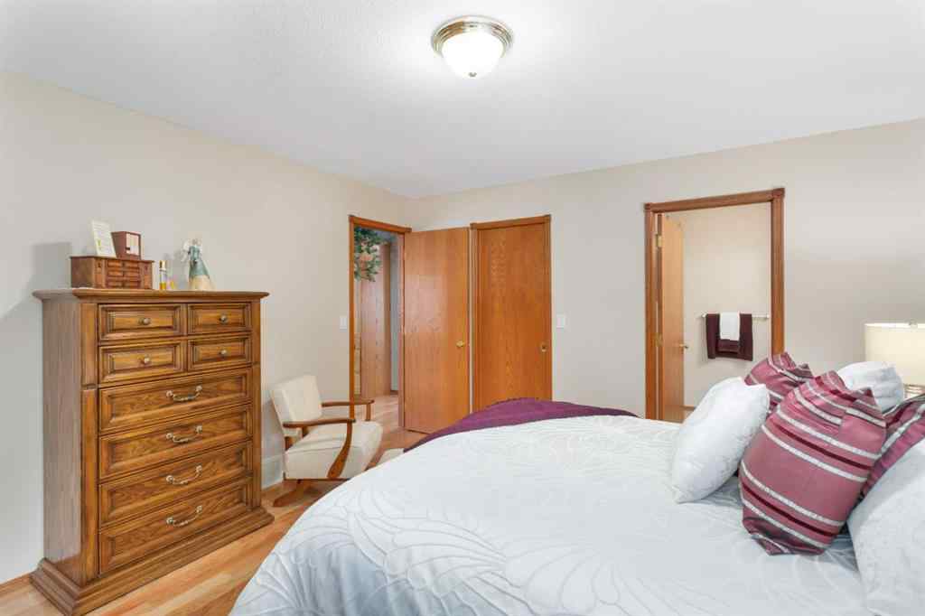 MLS® A2257032 - 14 Andrews Close  in Anders Park East Red Deer, Residential