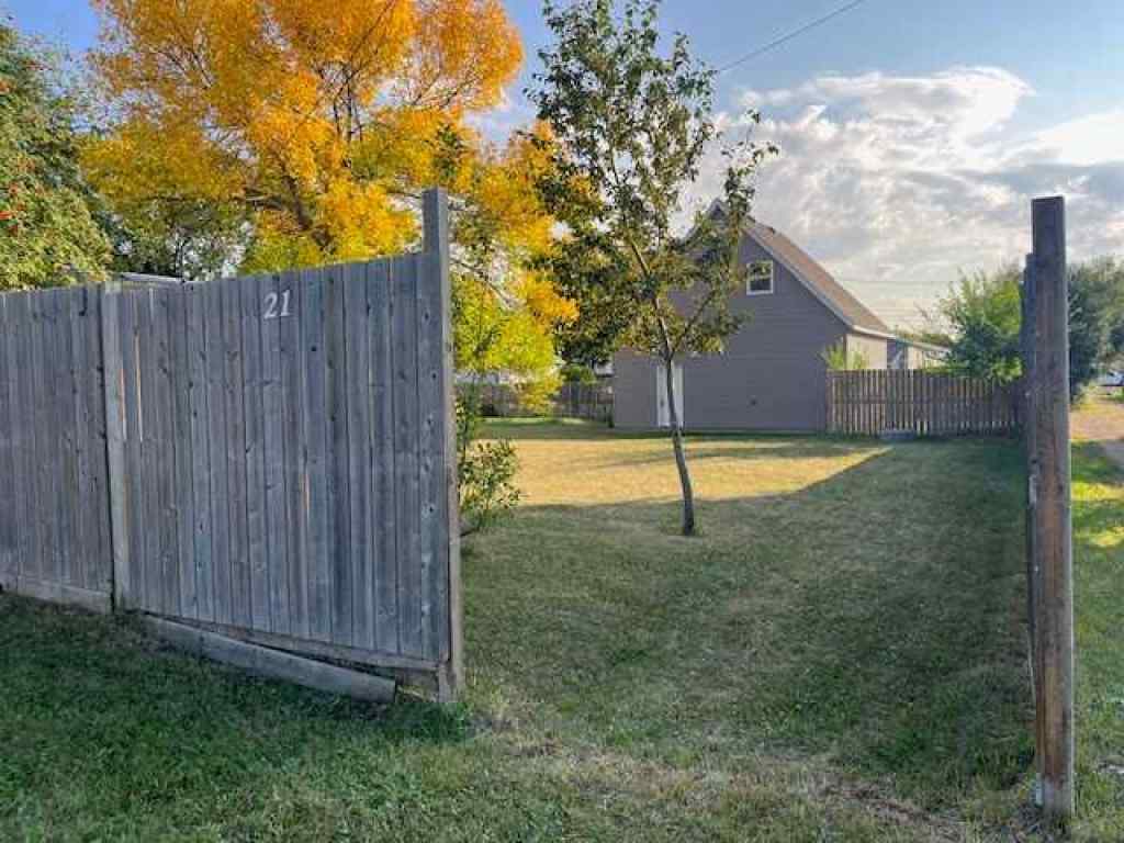 MLS® A2257048 - 21 3 Avenue W in NONE Marshall, Residential