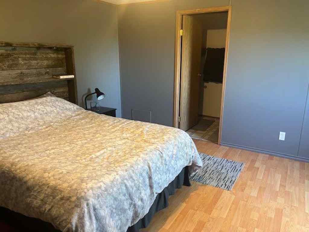 MLS® A2257050 - 300 centre Avenue  in NONE Leavitt, Residential