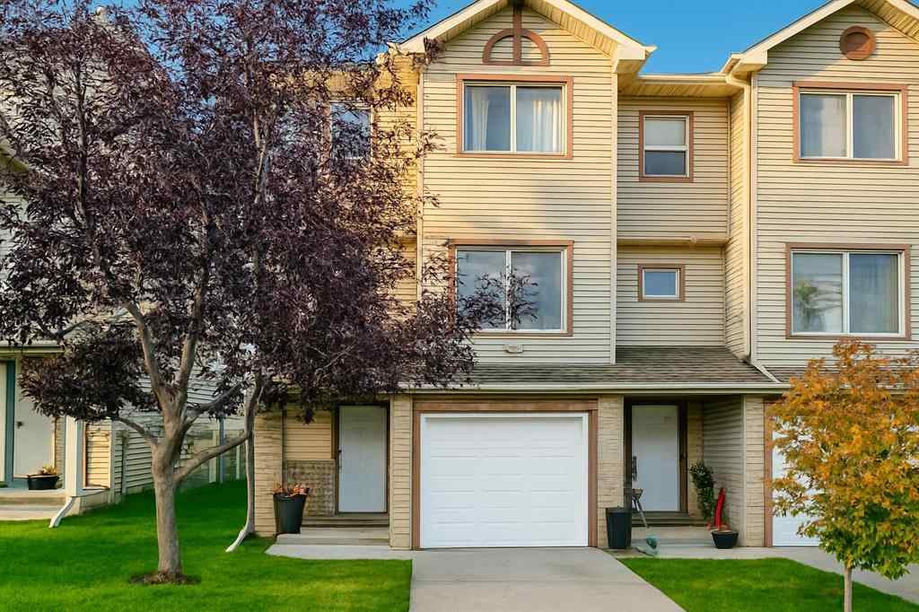 MLS® A2257056 - 14 DOVER Mews SE in Dover Calgary, Residential