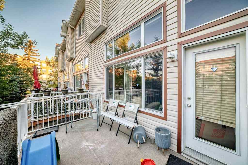 MLS® A2257056 - 14 DOVER Mews SE in Dover Calgary, Residential