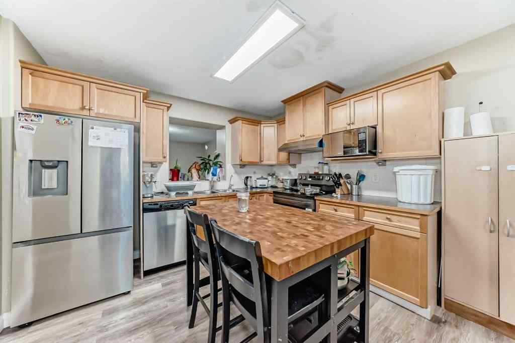 MLS® A2257056 - 14 DOVER Mews SE in Dover Calgary, Residential