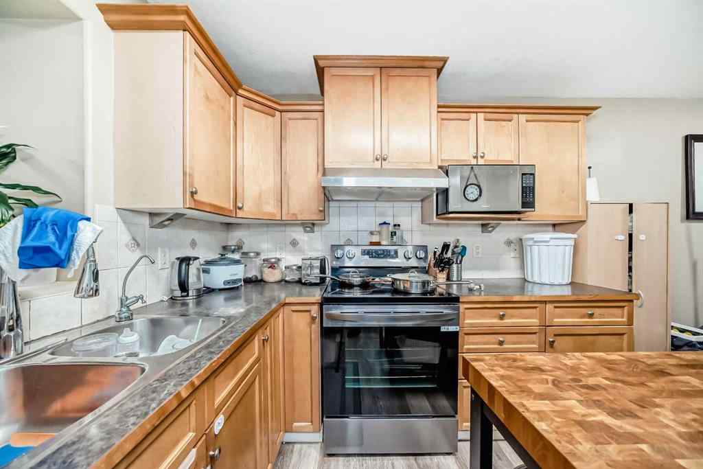 MLS® A2257056 - 14 DOVER Mews SE in Dover Calgary, Residential