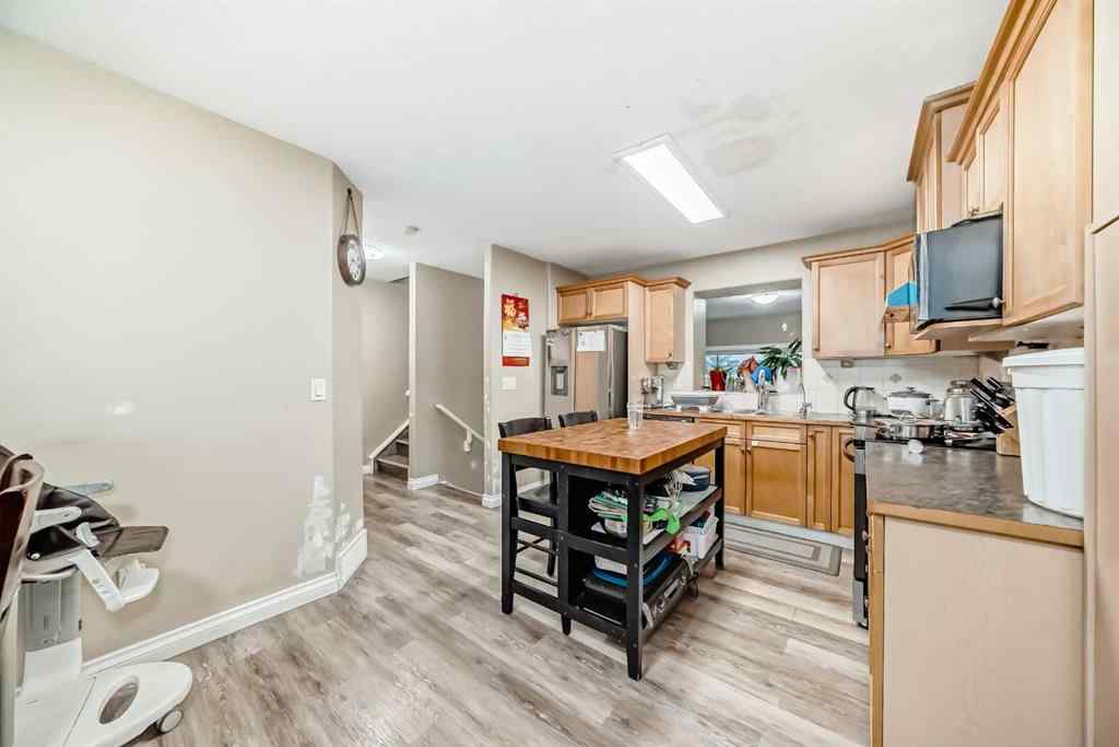 MLS® A2257056 - 14 DOVER Mews SE in Dover Calgary, Residential