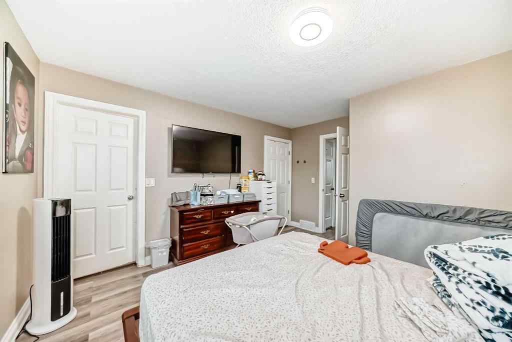 MLS® A2257056 - 14 DOVER Mews SE in Dover Calgary, Residential