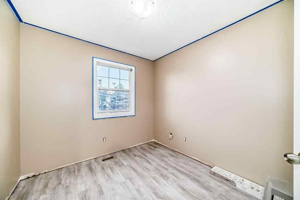 MLS® A2257056 - 14 DOVER Mews SE in Dover Calgary, Residential
