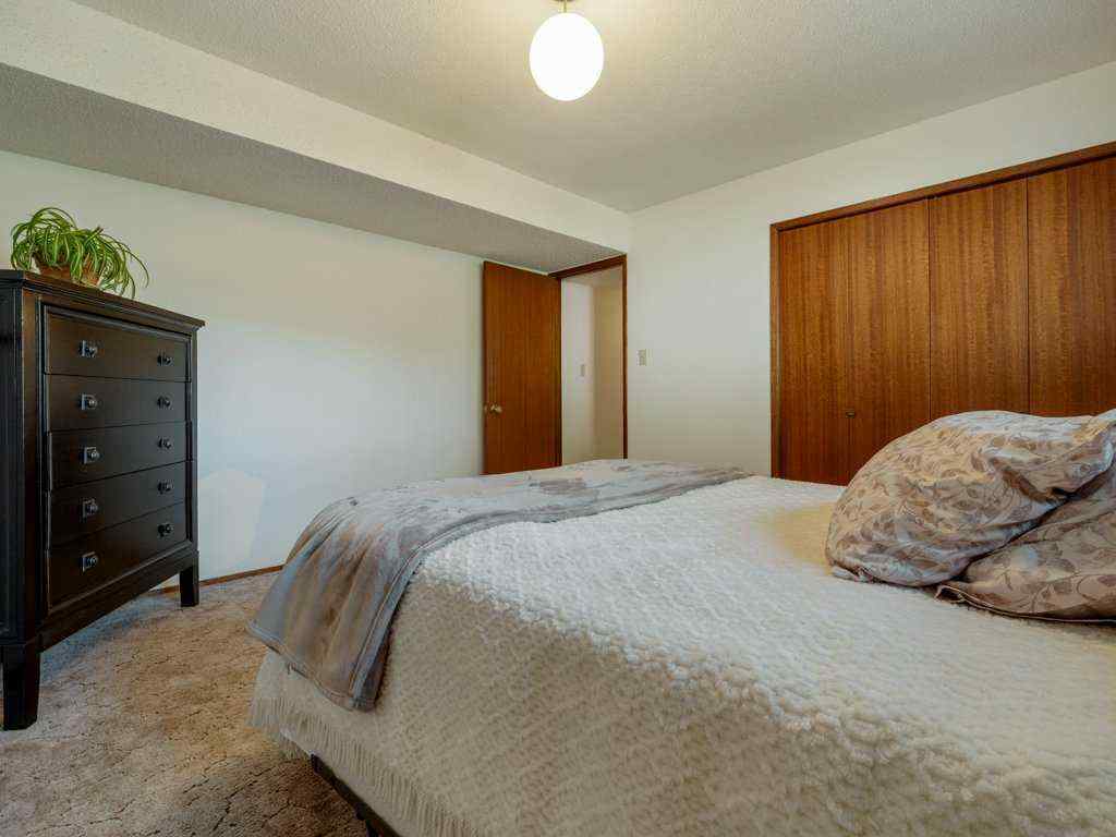 MLS® A2257059 - 84 Elm Crescent S in Redwood Lethbridge, Residential