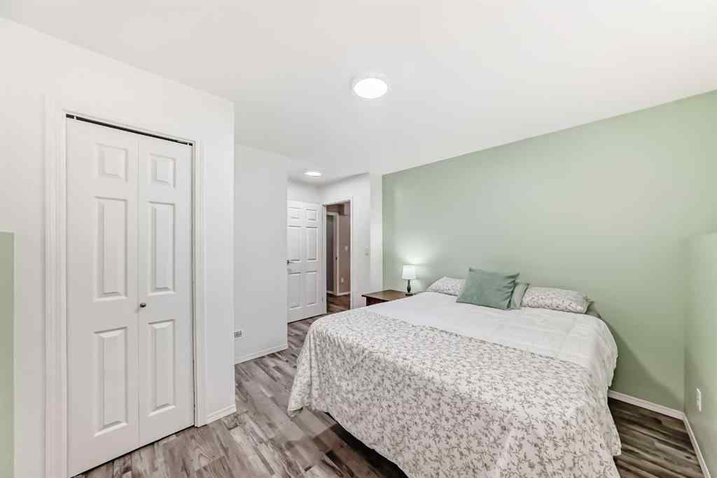 MLS® A2257060 - 47 Willowbrook Drive NW in Willowbrook Airdrie, Residential