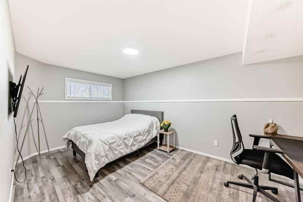 MLS® A2257060 - 47 Willowbrook Drive NW in Willowbrook Airdrie, Residential