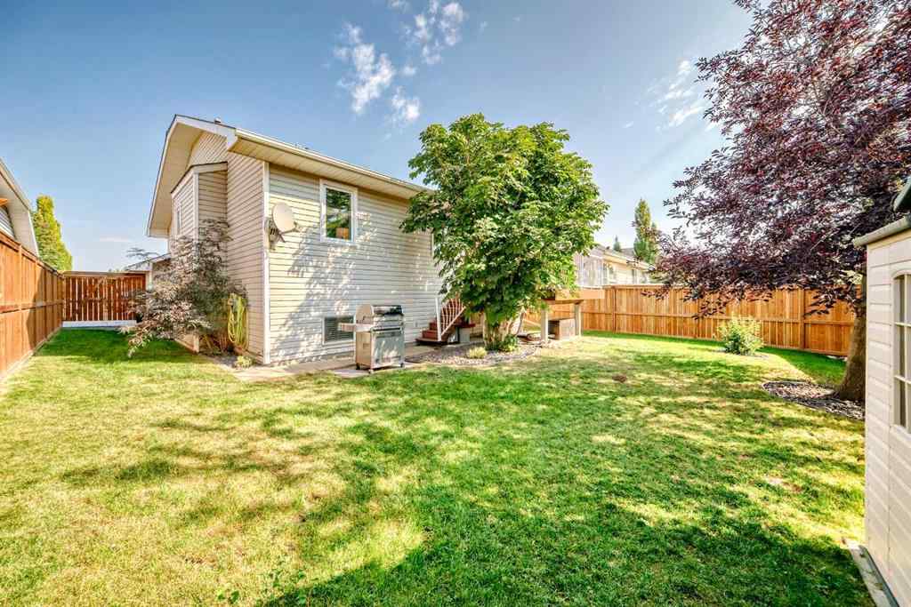 MLS® A2257060 - 47 Willowbrook Drive NW in Willowbrook Airdrie, Residential