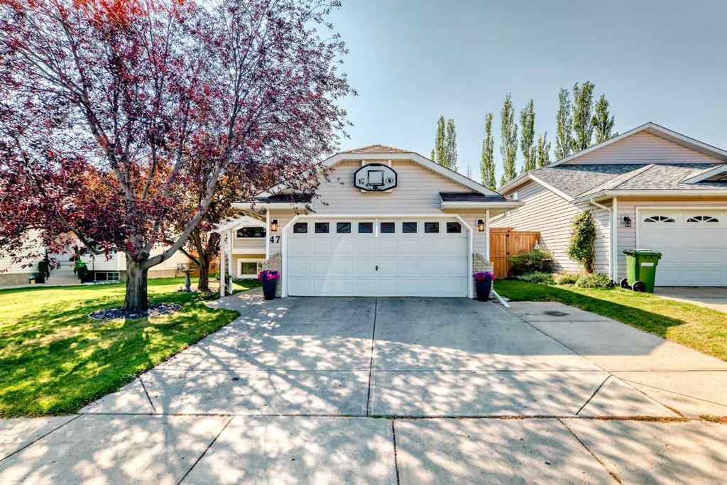 MLS® A2257060 - 47 Willowbrook Drive NW in Willowbrook Airdrie, Residential