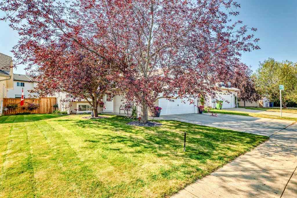 MLS® A2257060 - 47 Willowbrook Drive NW in Willowbrook Airdrie, Residential