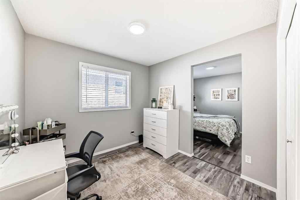 MLS® A2257060 - 47 Willowbrook Drive NW in Willowbrook Airdrie, Residential