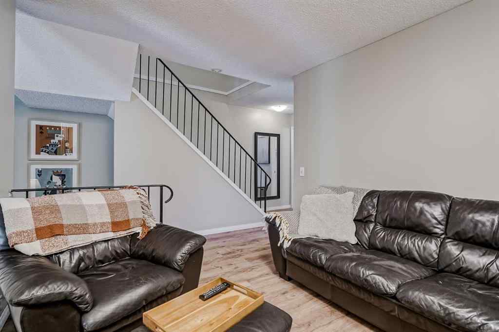 MLS® A2257063 - Unit #29 99 Midpark Gardens SE in Midnapore Calgary, Residential