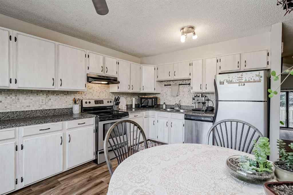MLS® A2257063 - Unit #29 99 Midpark Gardens SE in Midnapore Calgary, Residential