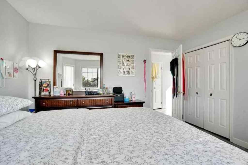 MLS® A2257065 - 8 MARTIN CROSSING Crescent NE in Martindale Calgary, Residential