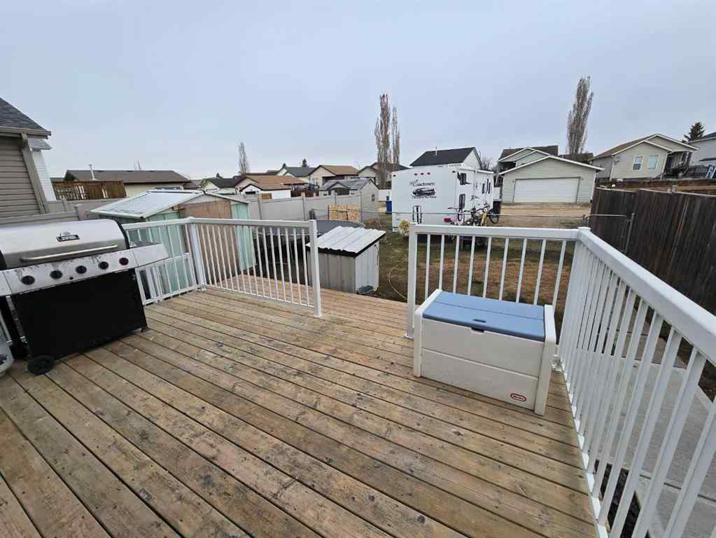 MLS® A2257066 - 32 Johns Street  in Johnstone Park Red Deer, Residential