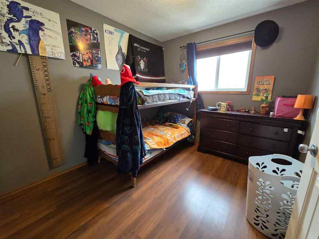 MLS® A2257066 - 32 Johns Street  in Johnstone Park Red Deer, Residential