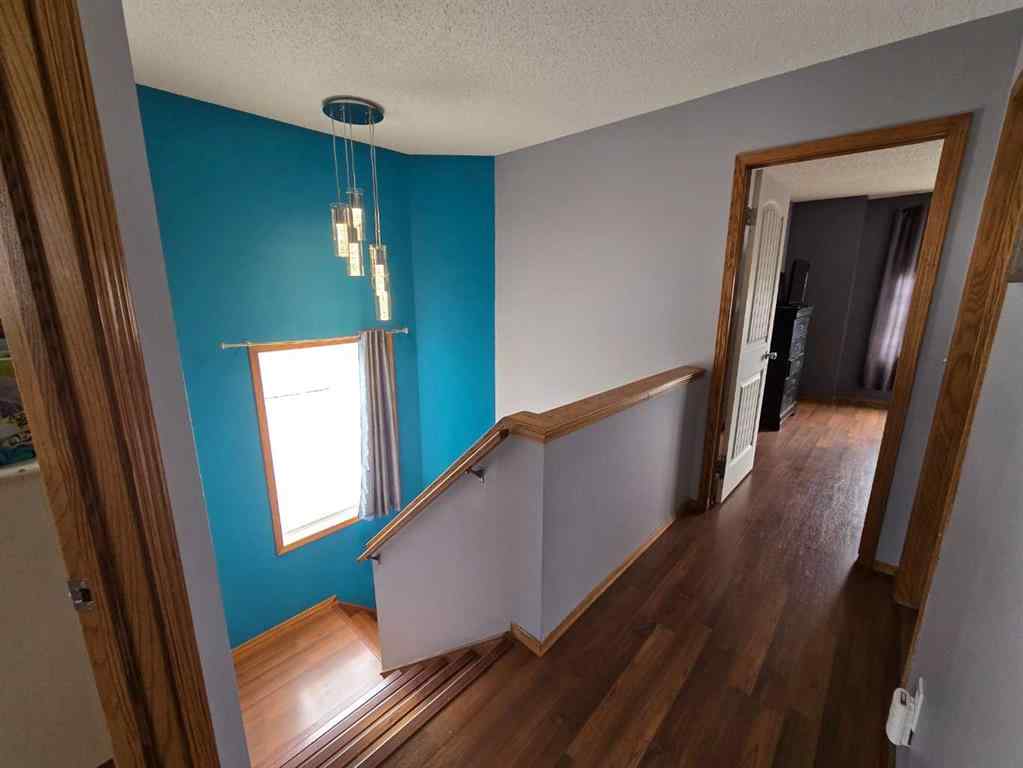 MLS® A2257066 - 32 Johns Street  in Johnstone Park Red Deer, Residential