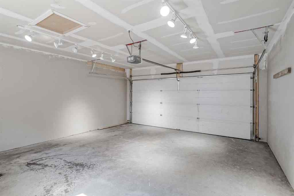MLS® A2257067 - 42 Willow Drive  in The Willows Cochrane, Residential