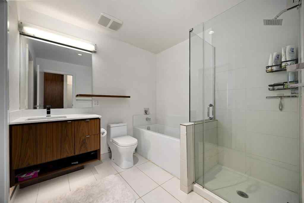 MLS® A2257068 - Unit #204 305 18 Avenue SW in Mission Calgary, Residential