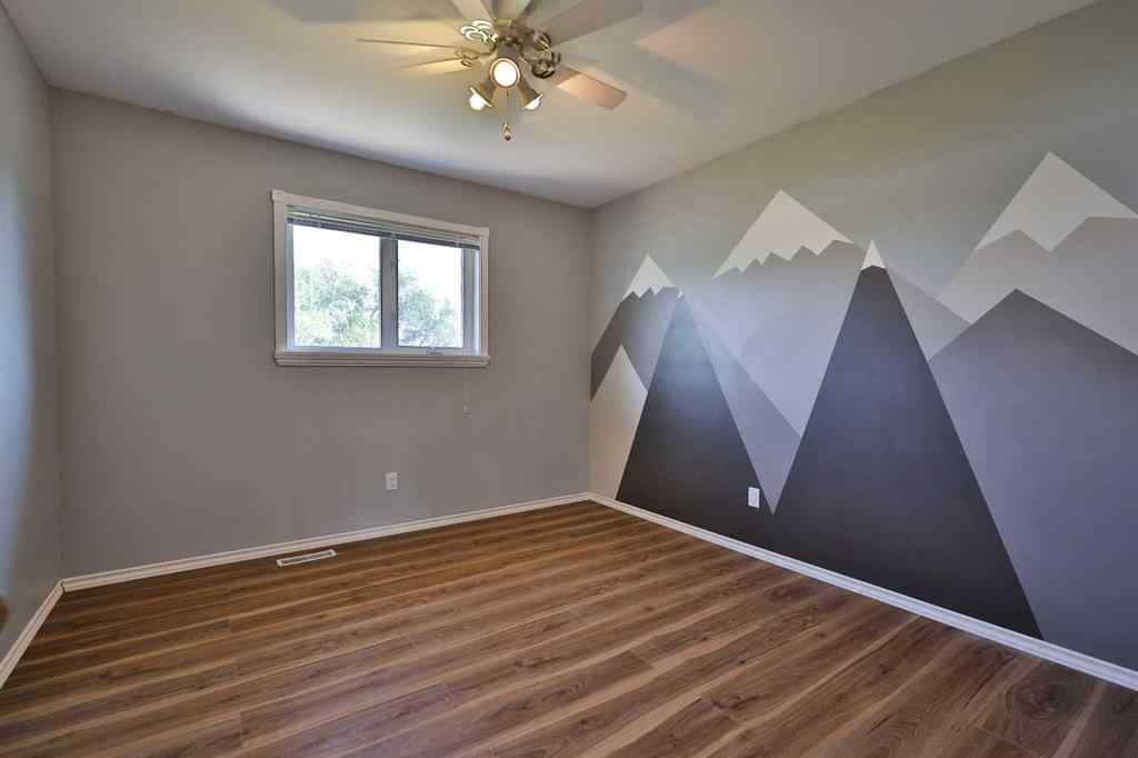 MLS® A2257072 - 137 S 250 W   in NONE Raymond, Residential