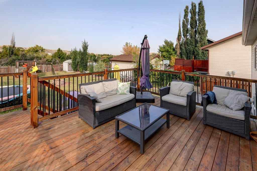 MLS® A2257073 - 106 Aerial Crescent  in Rosedale Drumheller, Residential