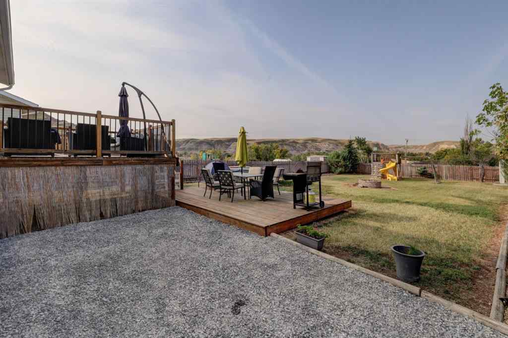 MLS® A2257073 - 106 Aerial Crescent  in Rosedale Drumheller, Residential