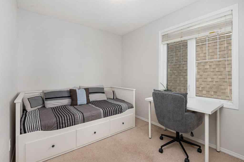 MLS® A2257075 - 19 Windstone Green SW in Windsong Airdrie, Residential