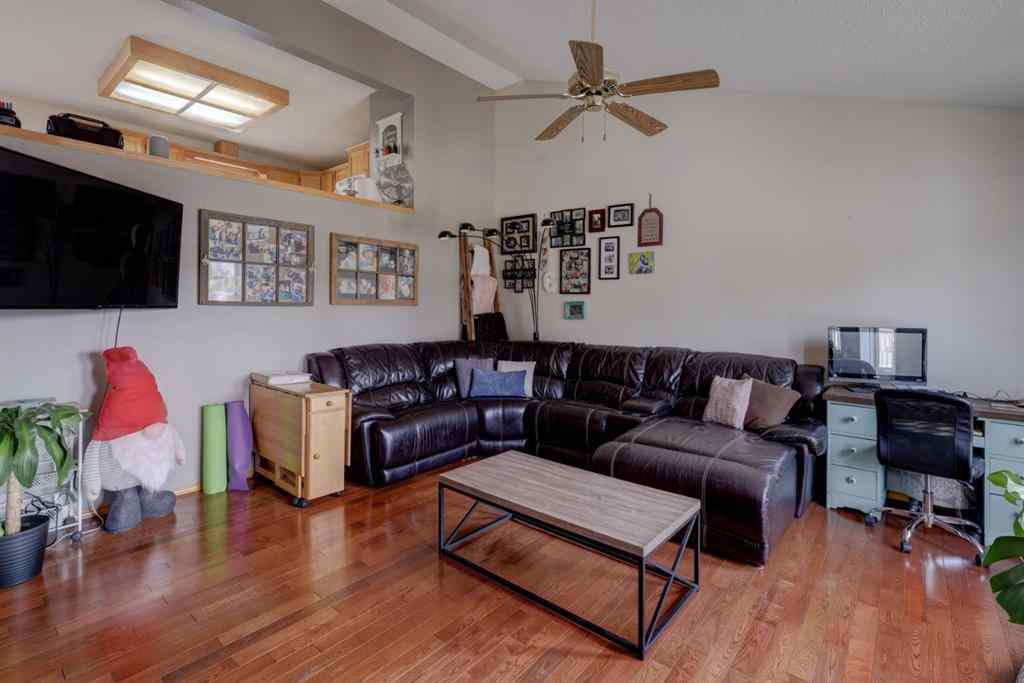 MLS® A2257076 - 210 14 Street NW in Midland Drumheller, Residential