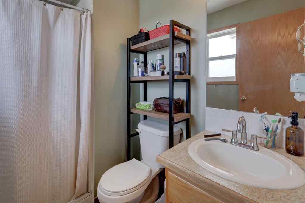 MLS® A2257076 - 210 14 Street NW in Midland Drumheller, Residential