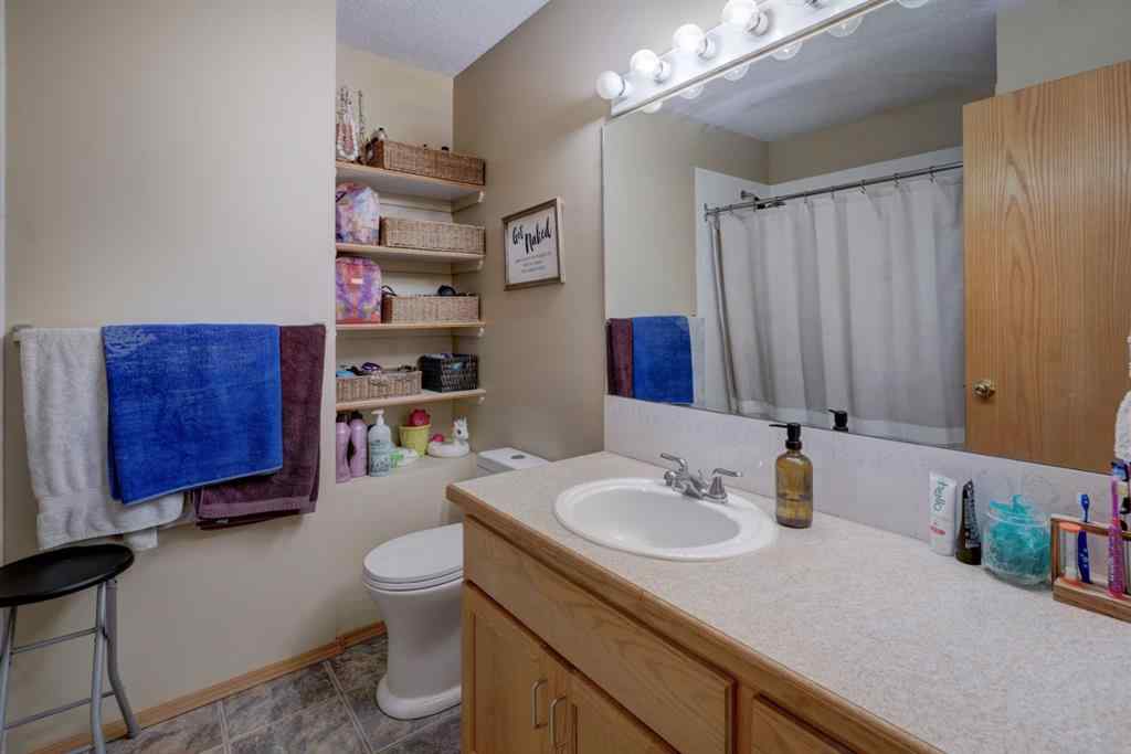 MLS® A2257076 - 210 14 Street NW in Midland Drumheller, Residential