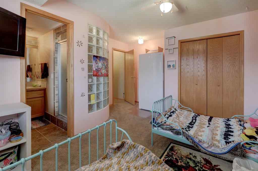 MLS® A2257076 - 210 14 Street NW in Midland Drumheller, Residential