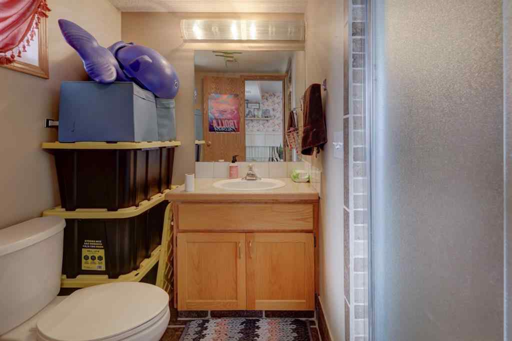 MLS® A2257076 - 210 14 Street NW in Midland Drumheller, Residential