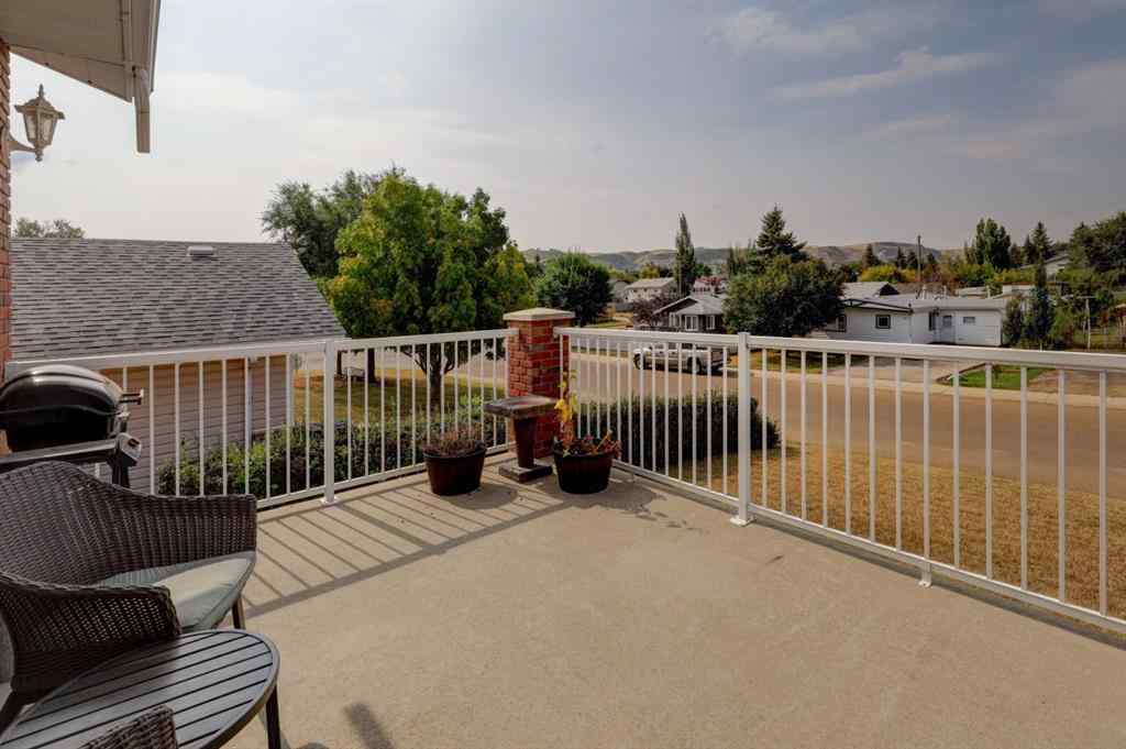 MLS® A2257076 - 210 14 Street NW in Midland Drumheller, Residential