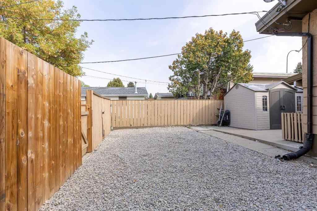 MLS® A2257078 - 2015 16 Avenue S in Agnes Davidson Lethbridge, Residential