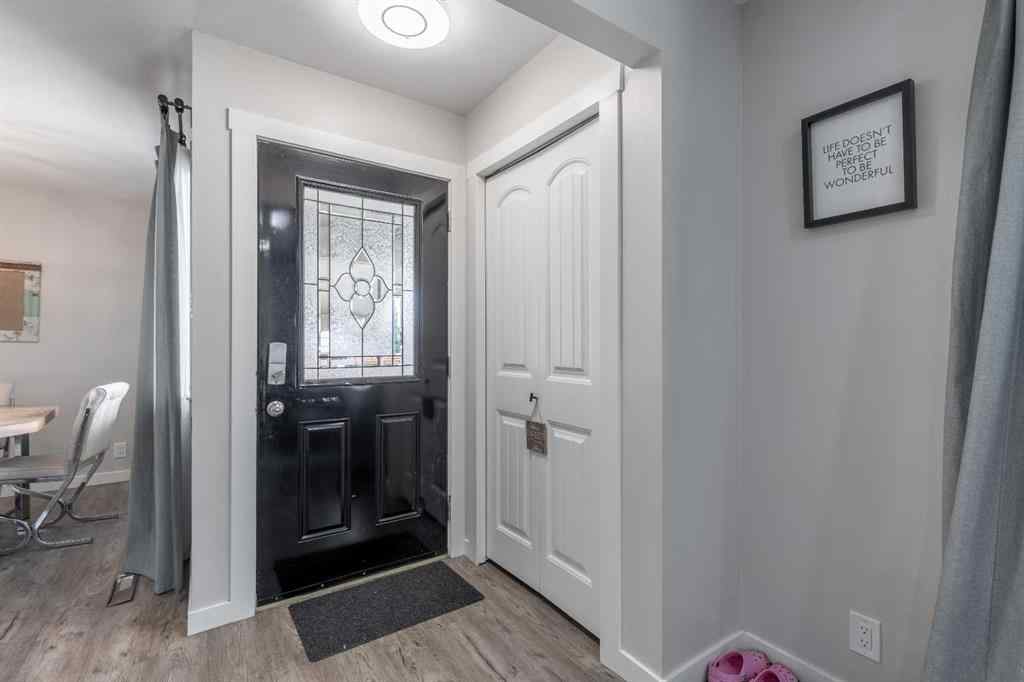 MLS® A2257078 - 2015 16 Avenue S in Agnes Davidson Lethbridge, Residential