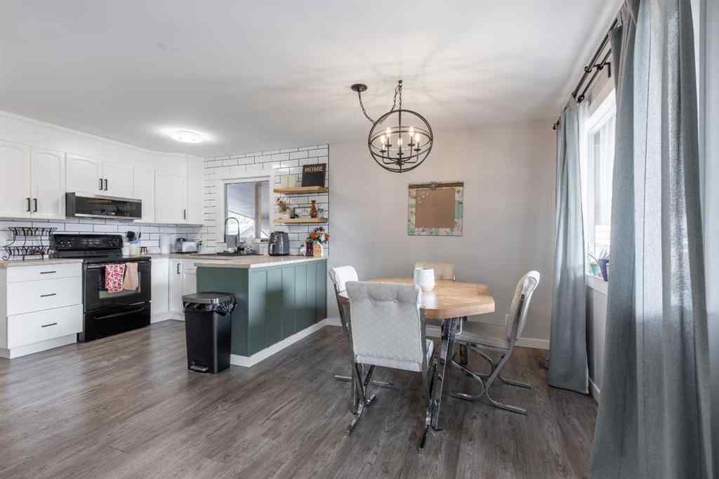 MLS® A2257078 - 2015 16 Avenue S in Agnes Davidson Lethbridge, Residential