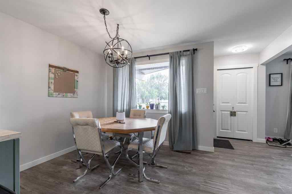 MLS® A2257078 - 2015 16 Avenue S in Agnes Davidson Lethbridge, Residential