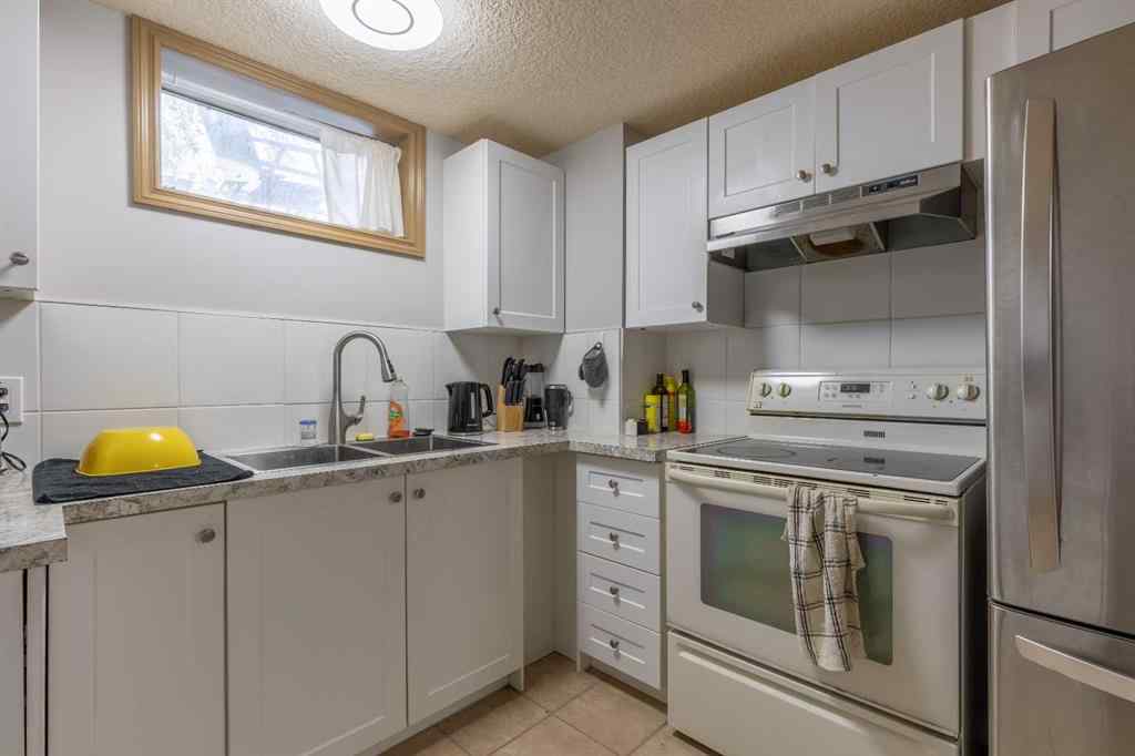 MLS® A2257078 - 2015 16 Avenue S in Agnes Davidson Lethbridge, Residential