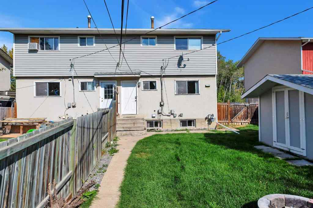 MLS® A2257083 - 5112 56 Street  in Rocky Mtn House Rocky Mountain House, Residential