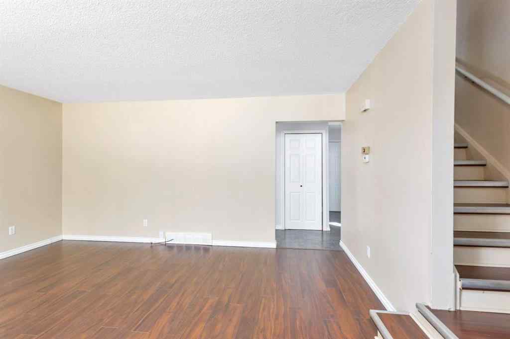 MLS® A2257083 - 5112 56 Street  in Rocky Mtn House Rocky Mountain House, Residential