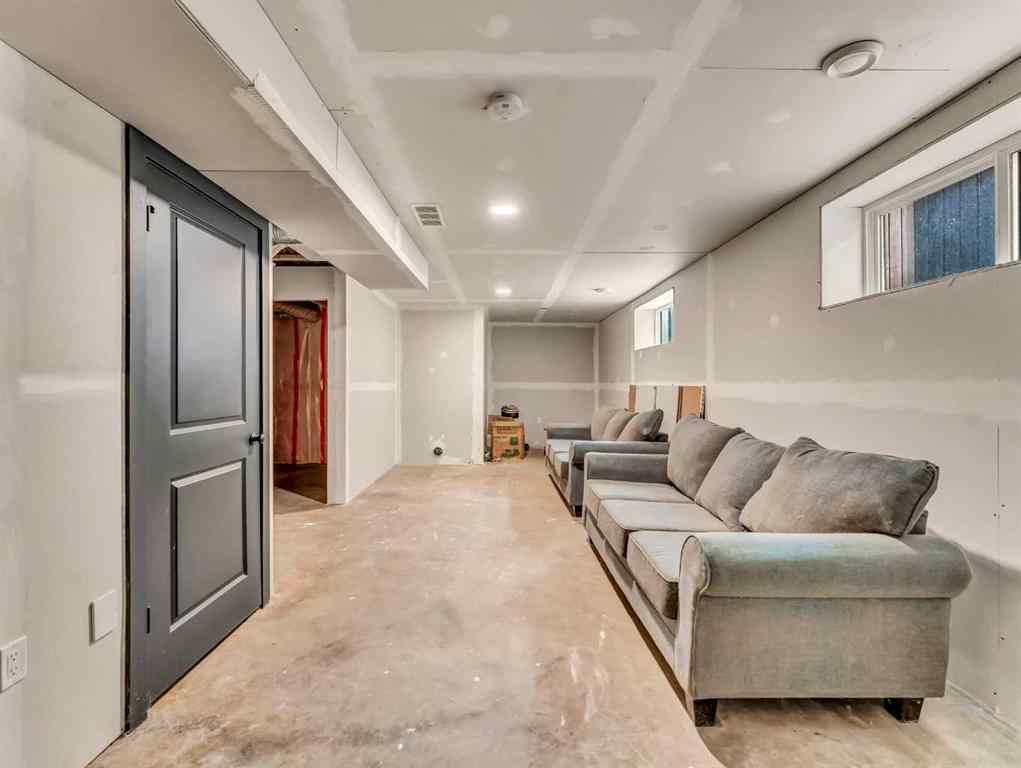 MLS® A2257085 - 47 Southlands Boulevard SE in Southland Medicine Hat, Residential