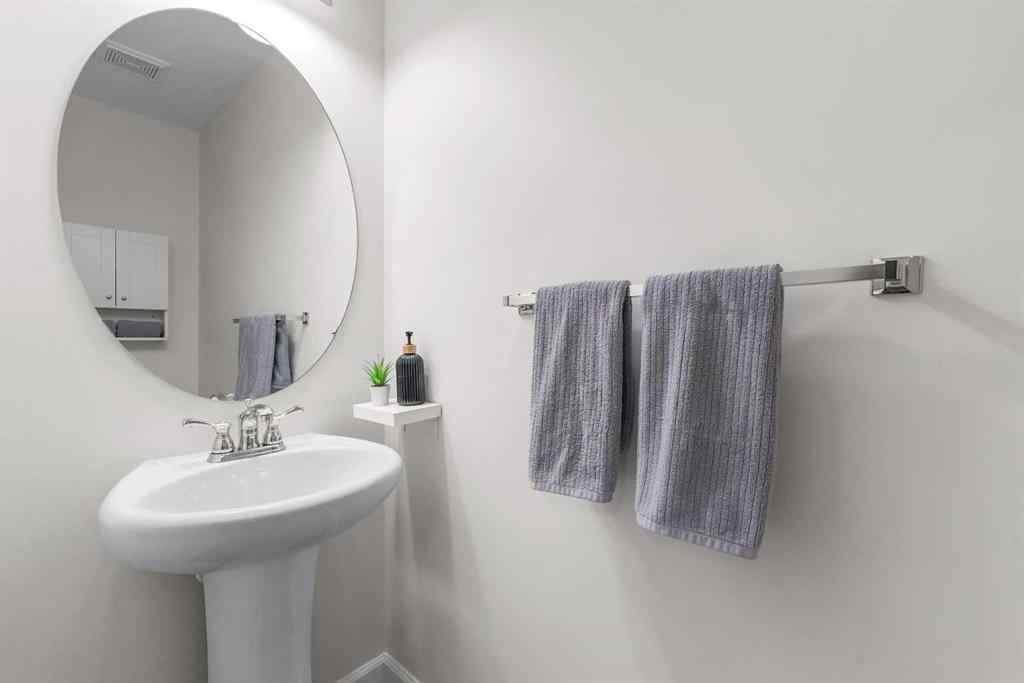 MLS® A2257086 - 60 Windstone Green SW in Windsong Airdrie, Residential
