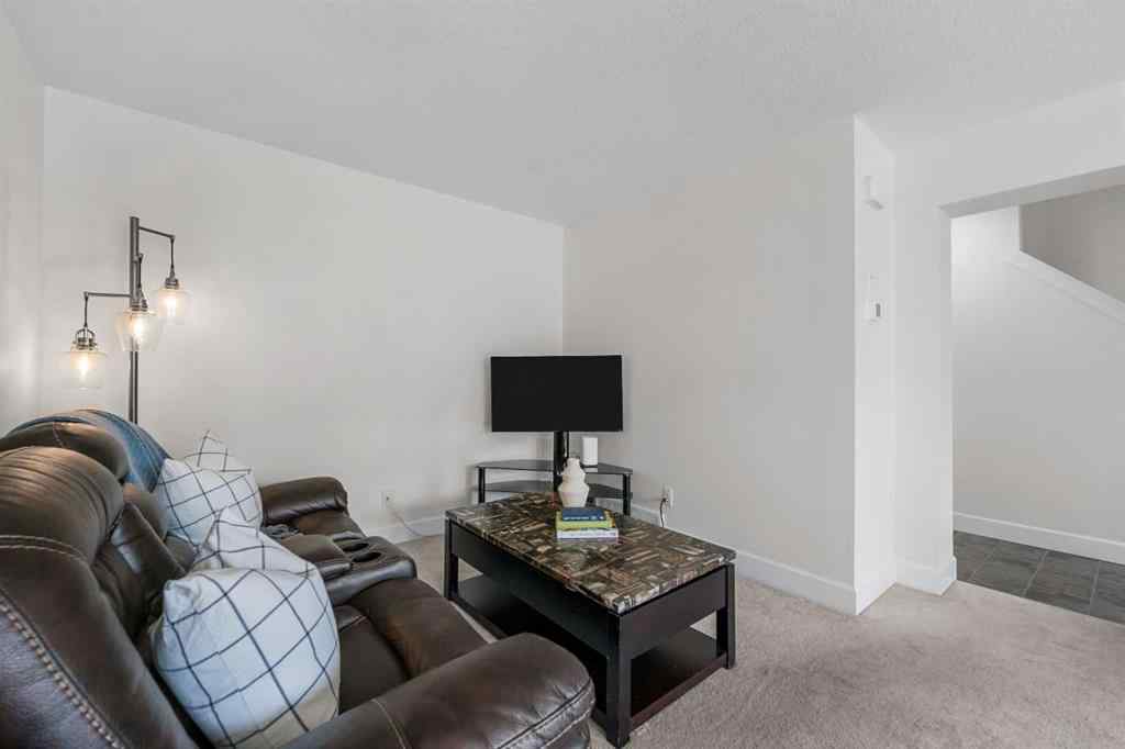 MLS® A2257086 - 60 Windstone Green SW in Windsong Airdrie, Residential