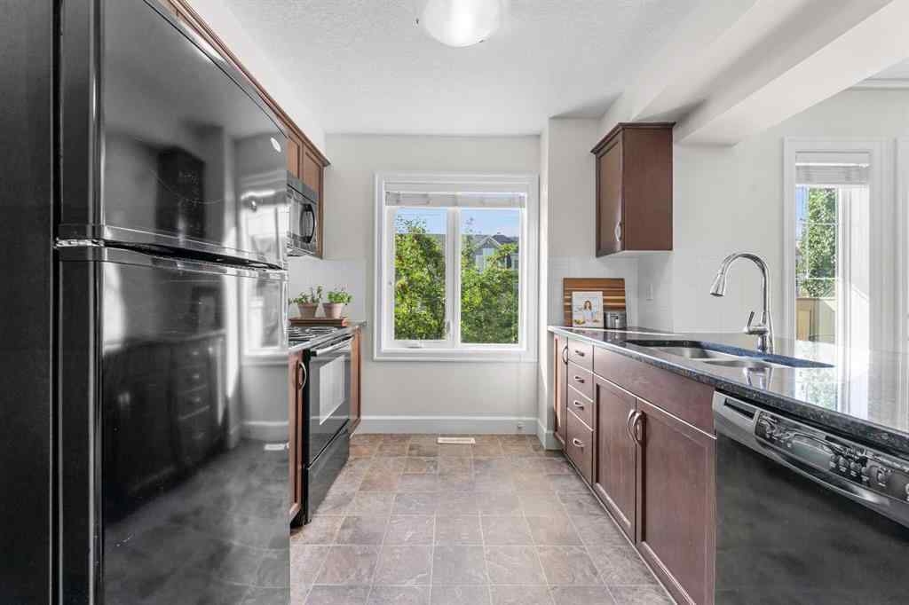 MLS® A2257086 - 60 Windstone Green SW in Windsong Airdrie, Residential