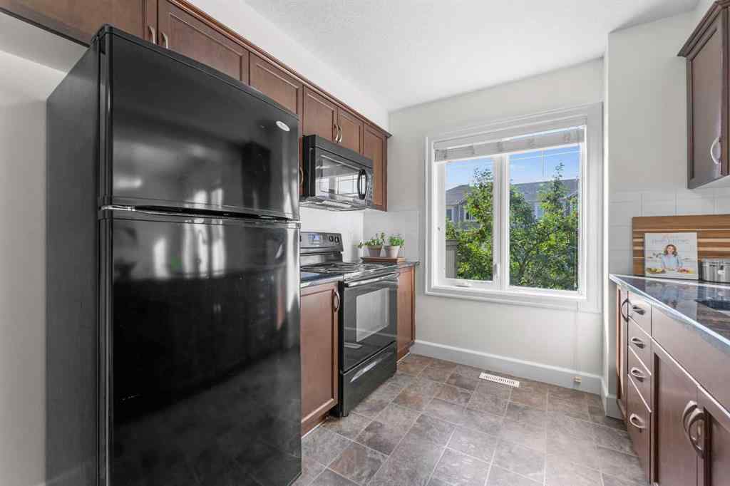 MLS® A2257086 - 60 Windstone Green SW in Windsong Airdrie, Residential