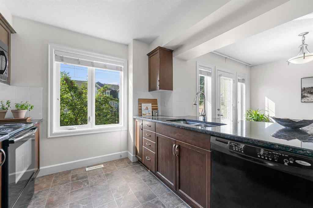 MLS® A2257086 - 60 Windstone Green SW in Windsong Airdrie, Residential