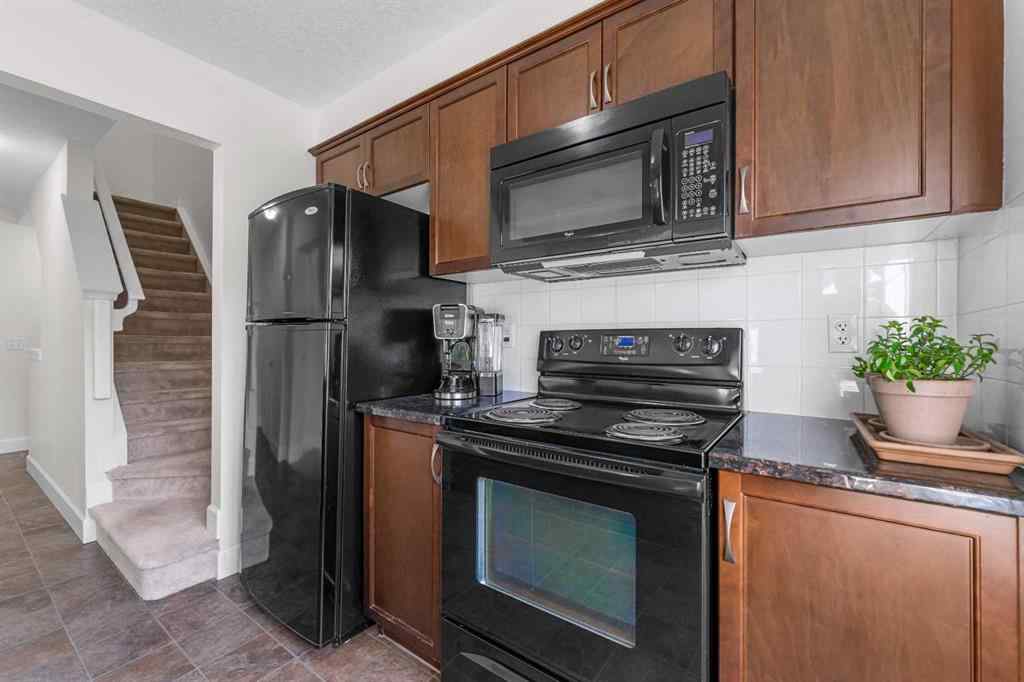 MLS® A2257086 - 60 Windstone Green SW in Windsong Airdrie, Residential