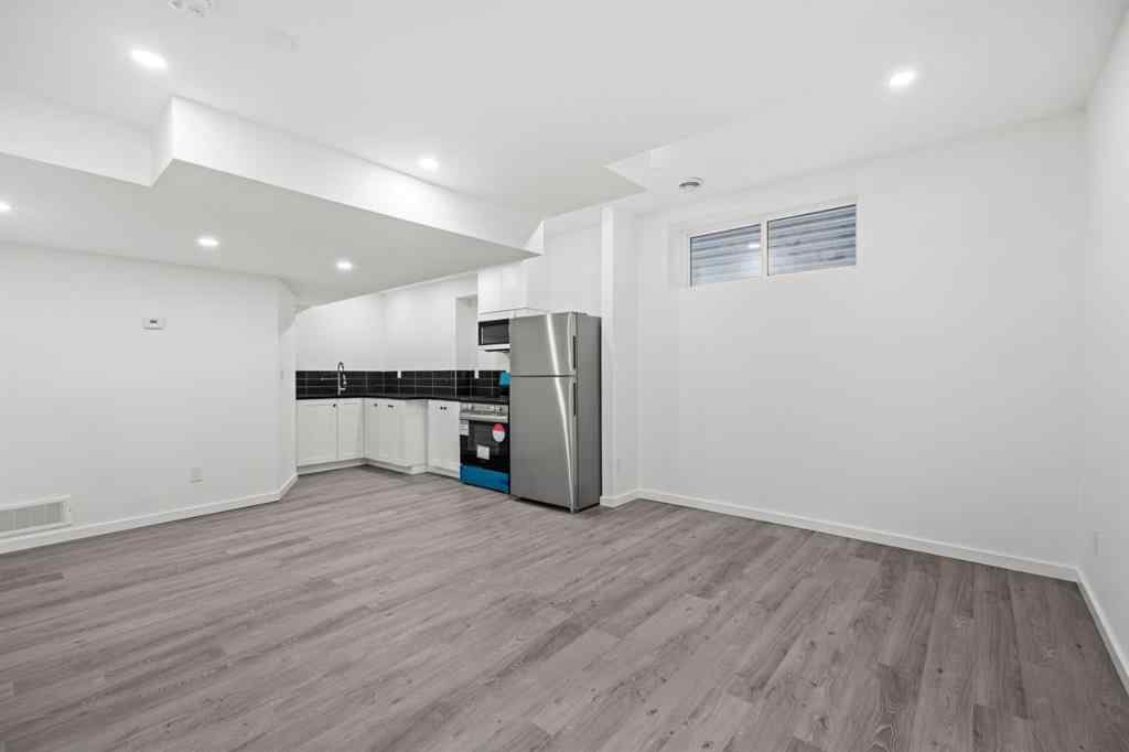 MLS® A2257088 - 685 Livingston Way NE in Livingston Calgary, Residential